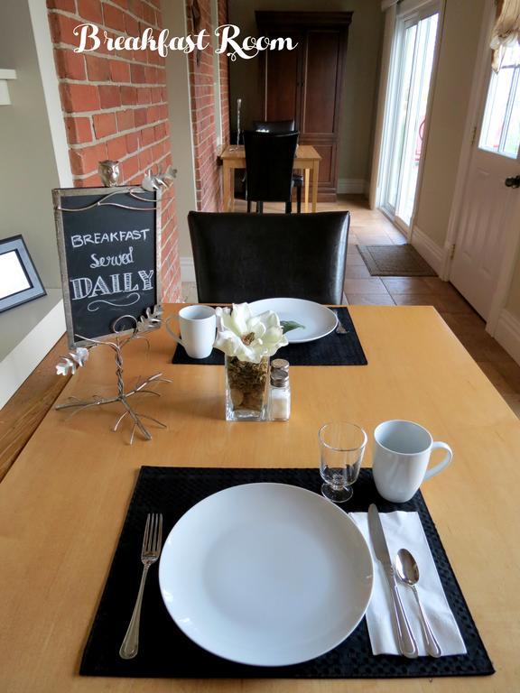 Heathcote Haven Bed & Breakfast Clarksburg Bagian luar foto